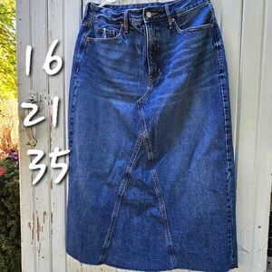 Denim skirt old navy